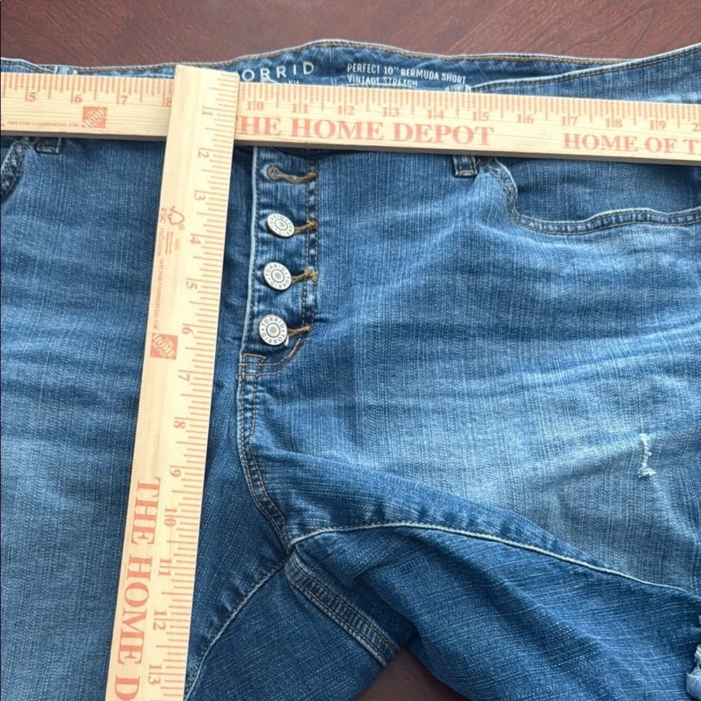 Torrid Blue Distressed jean Shorts stretch 10 inch perfect vintage Bermuda